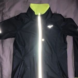 Mizuno water proof running jacket